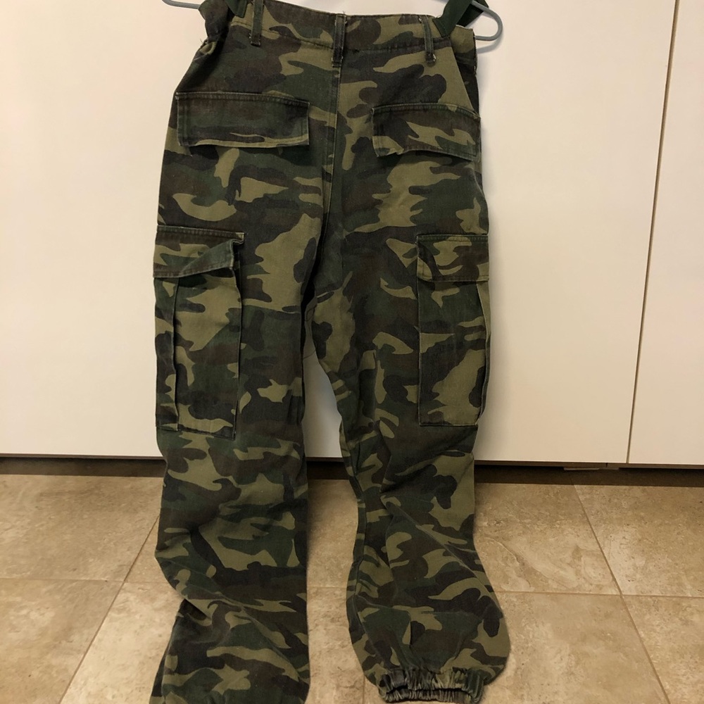 Fashion nova camo pants
